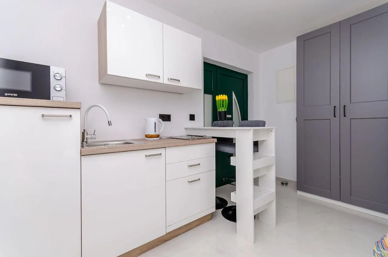 Apartments Doric Slatine Croatia