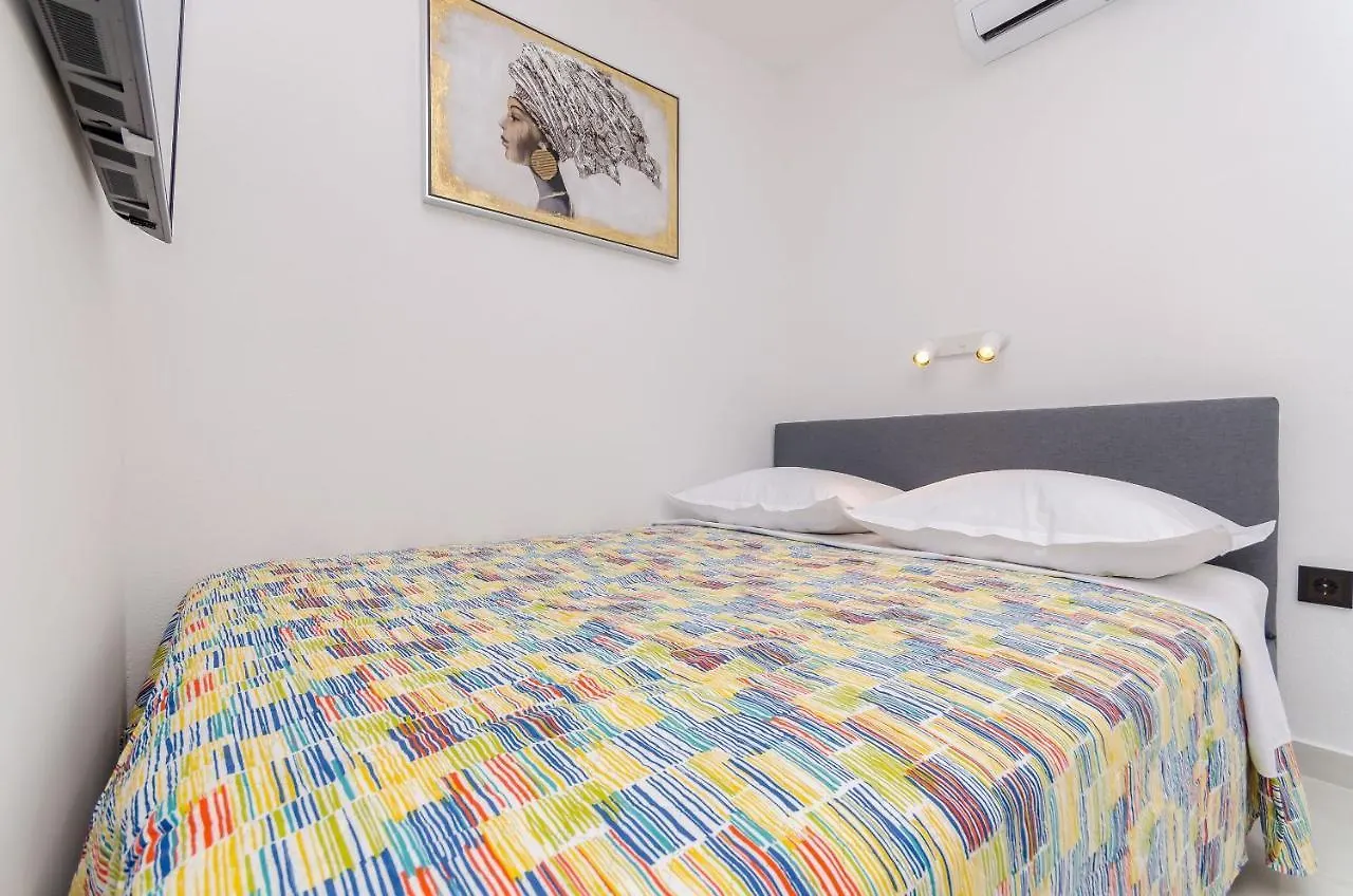 Apartments Doric Slatine