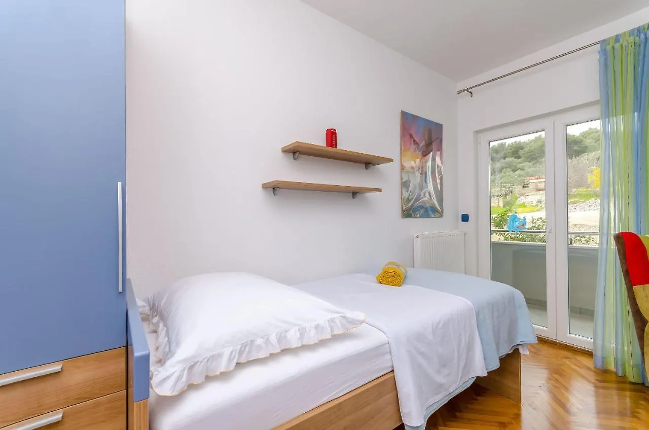 Apartments Doric Slatine