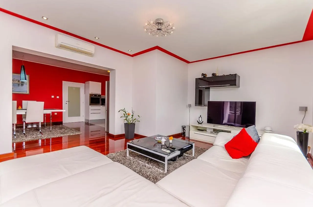 Apartments Doric Slatine