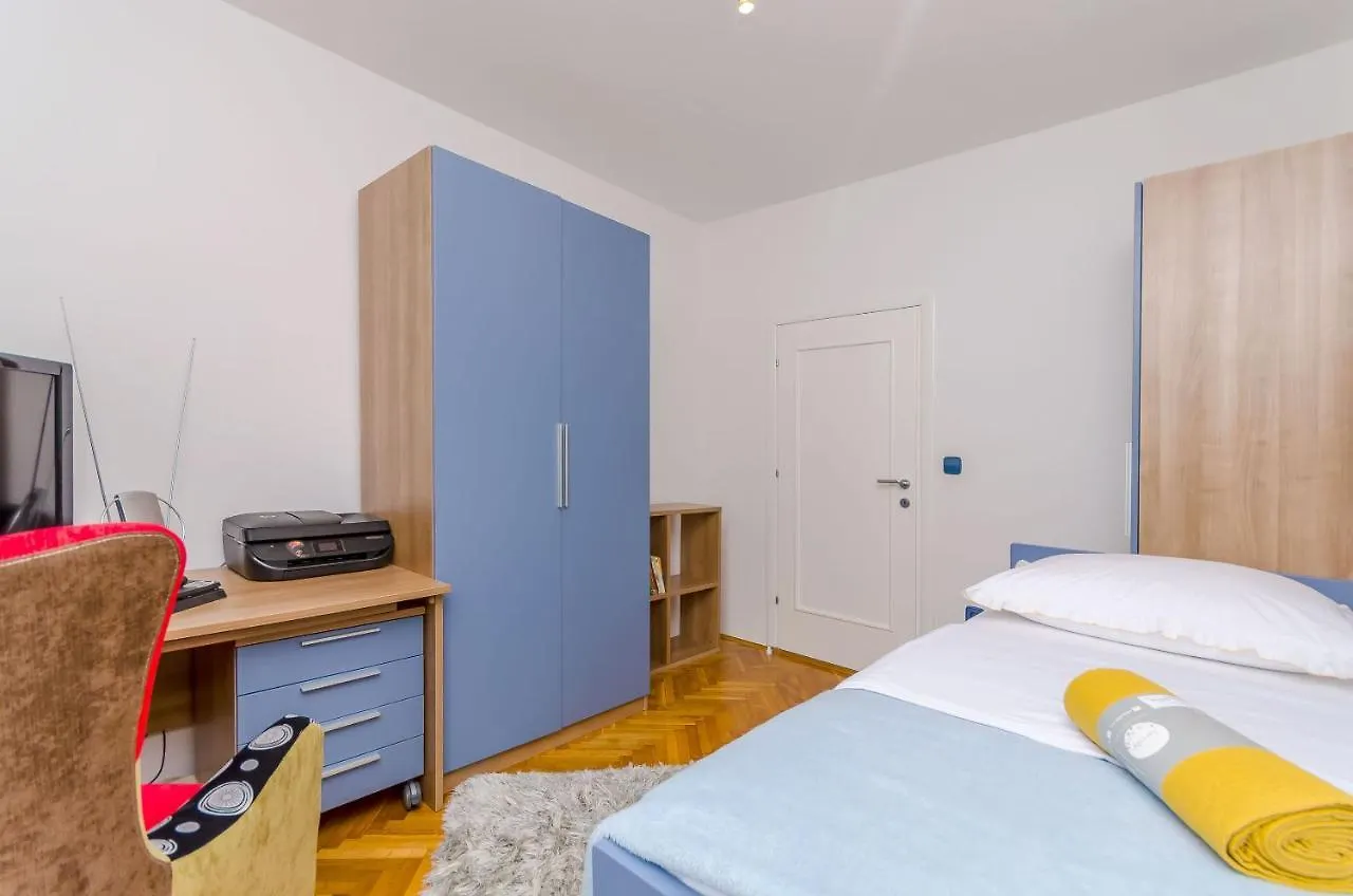 Apartments Doric Slatine Croatia