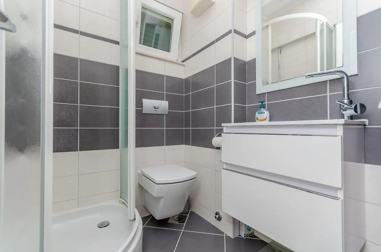 Apartments Doric Slatine